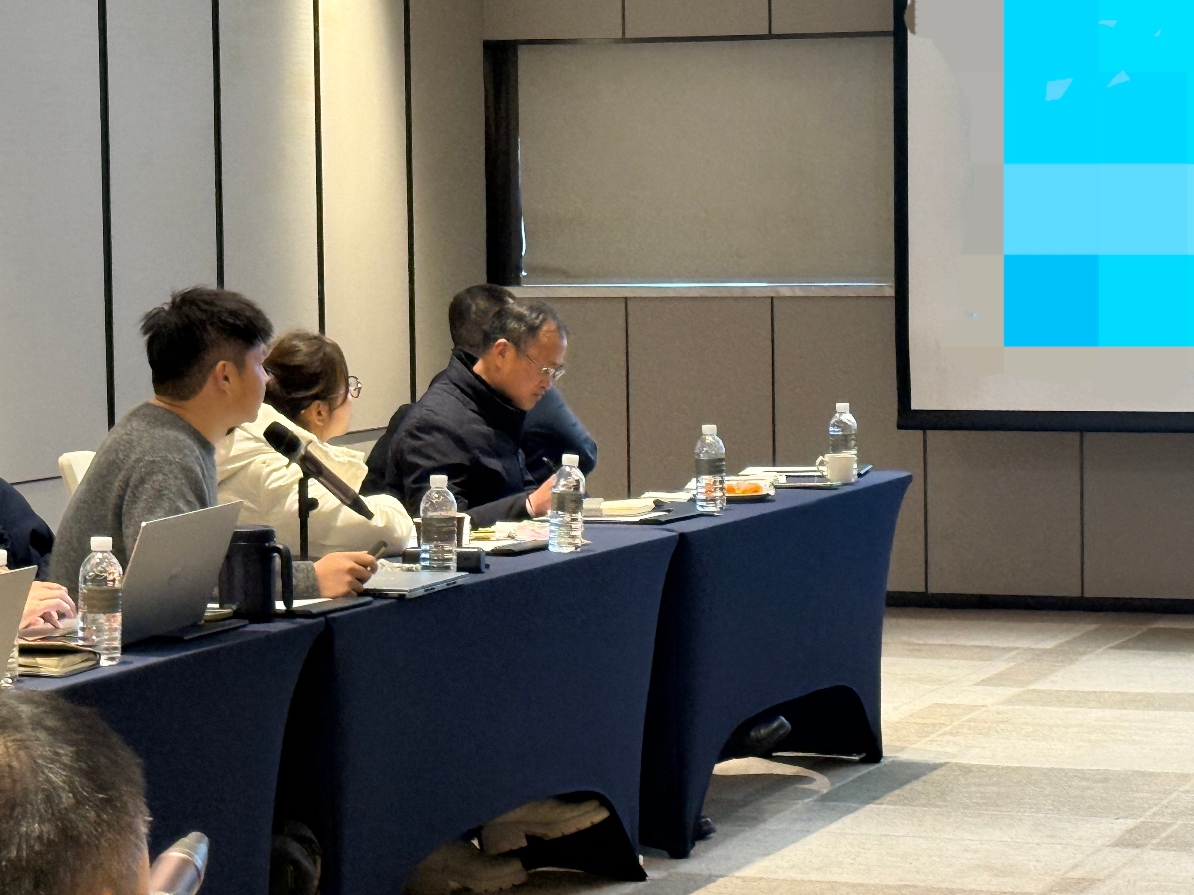 戴(1).jpg